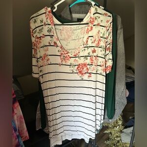 Maurice’s Striped & Floral print short sleeve